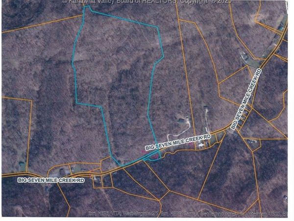 8292 Big Seven Mile Road, Lesage, WV 25537