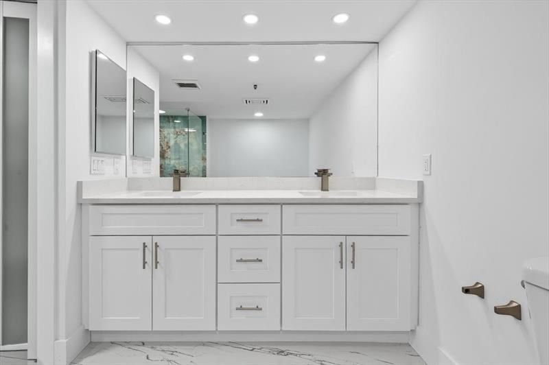 2480 Presidential Way, Unit 902, West Palm Beach, FL 33401 Photo