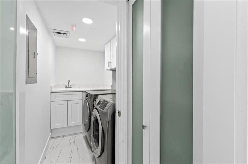 2480 Presidential Way, Unit 902, West Palm Beach, FL 33401 Photo