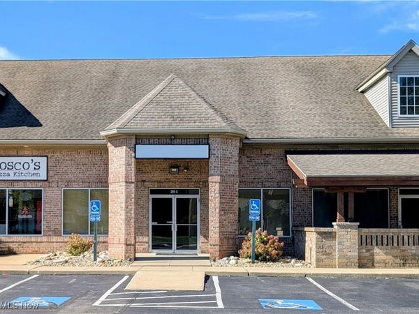 295 Weatherstone Drive, Unit C, Wadsworth, OH 44281