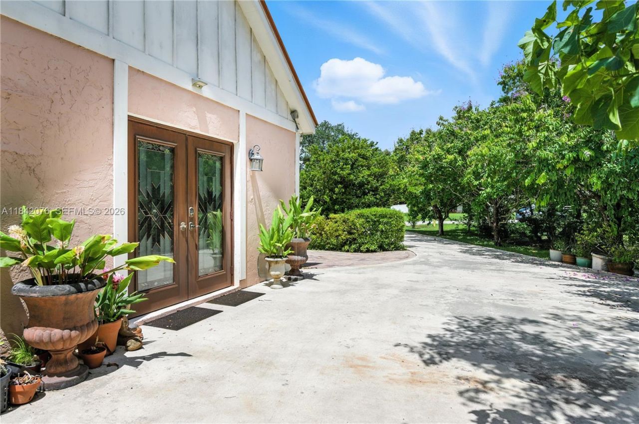 5600 SW 195 Terrace, Southwest Ranches, FL 33332 Photo