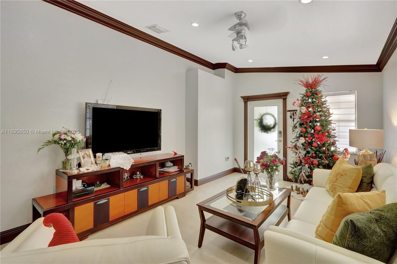 15801 NW 47th Ave, Miami Gardens, FL 33054 Photo