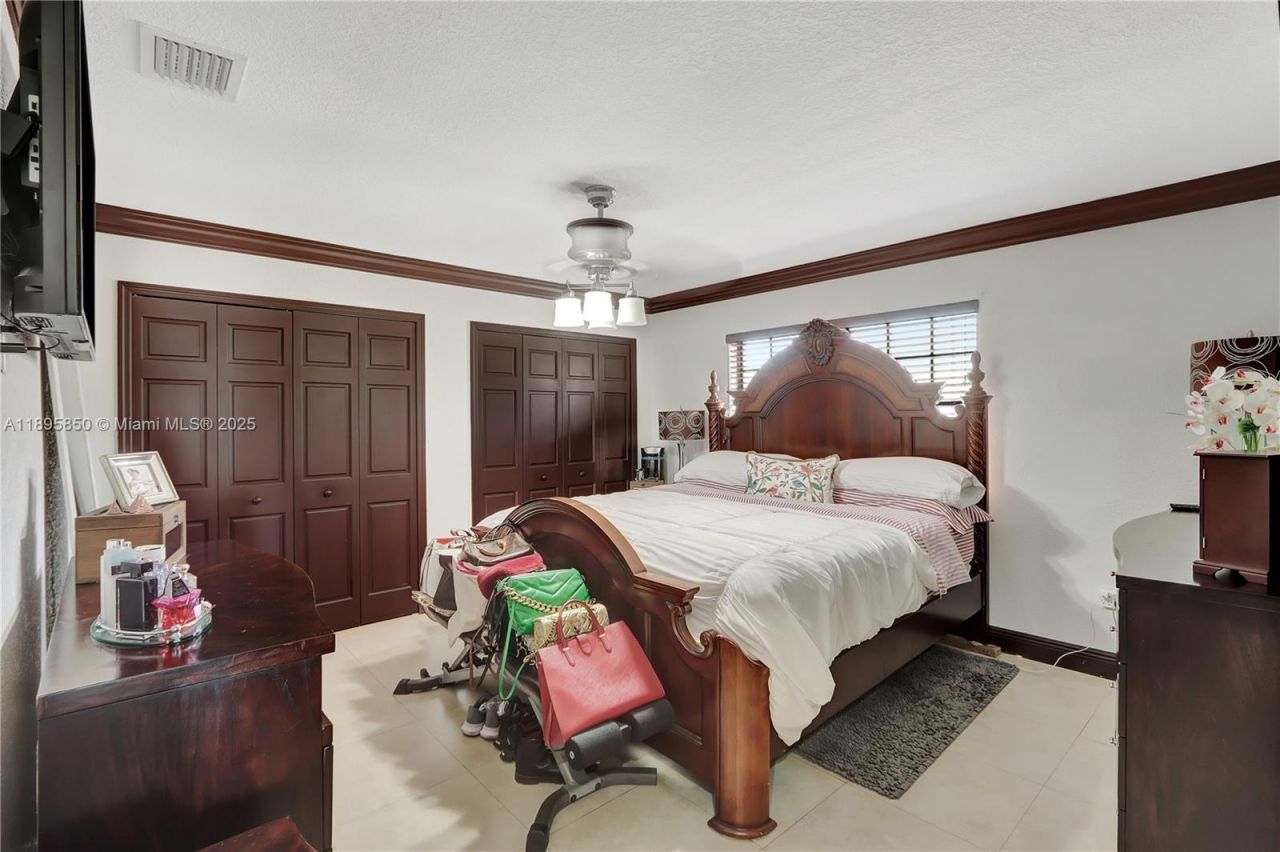 15801 NW 47th Ave, Miami Gardens, FL 33054 Photo