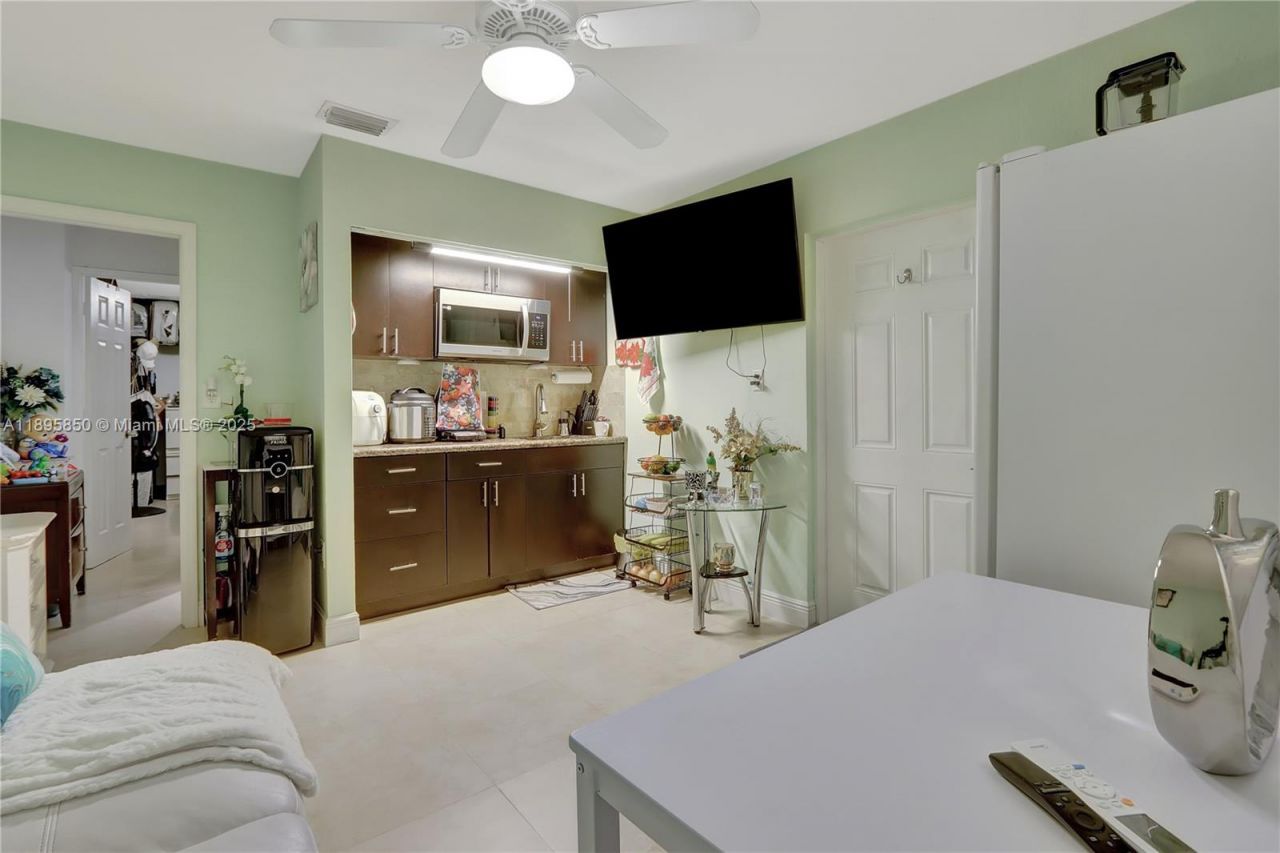15801 NW 47th Ave, Miami Gardens, FL 33054 Photo