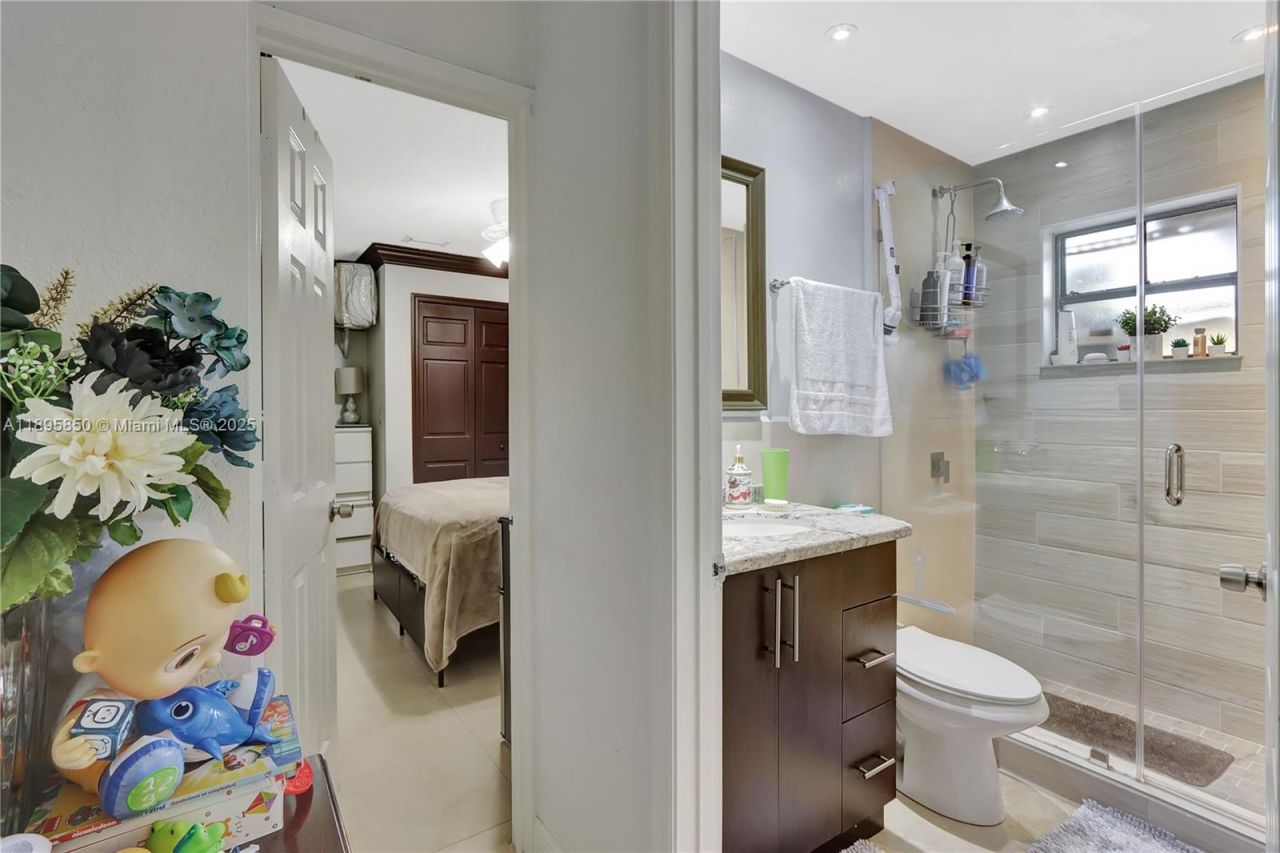 15801 NW 47th Ave, Miami Gardens, FL 33054 Photo