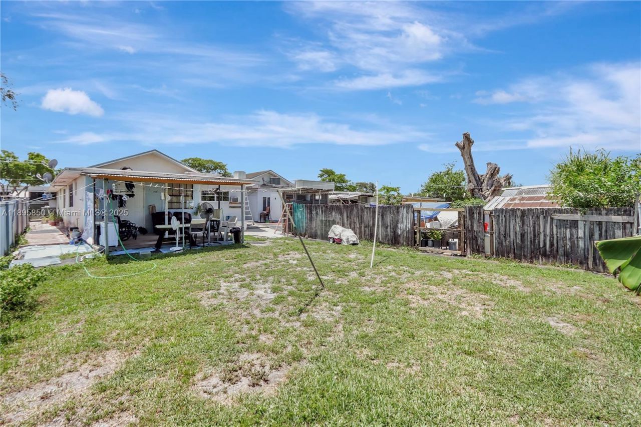 15801 NW 47th Ave, Miami Gardens, FL 33054 Photo