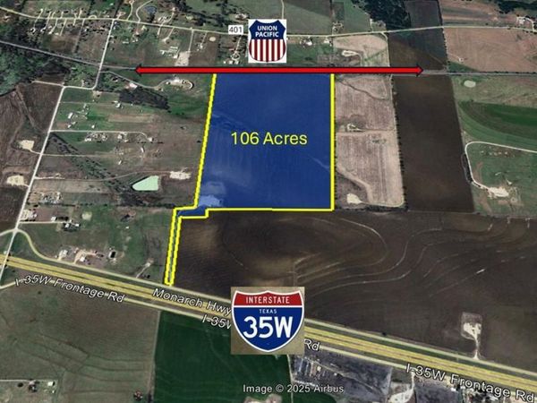 10536 S I-35W Highway, Grandview, TX 76050