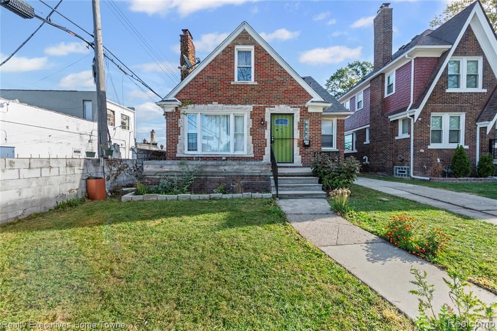 4890 Three Mile Drive, Detroit, MI 48224 Main Photo