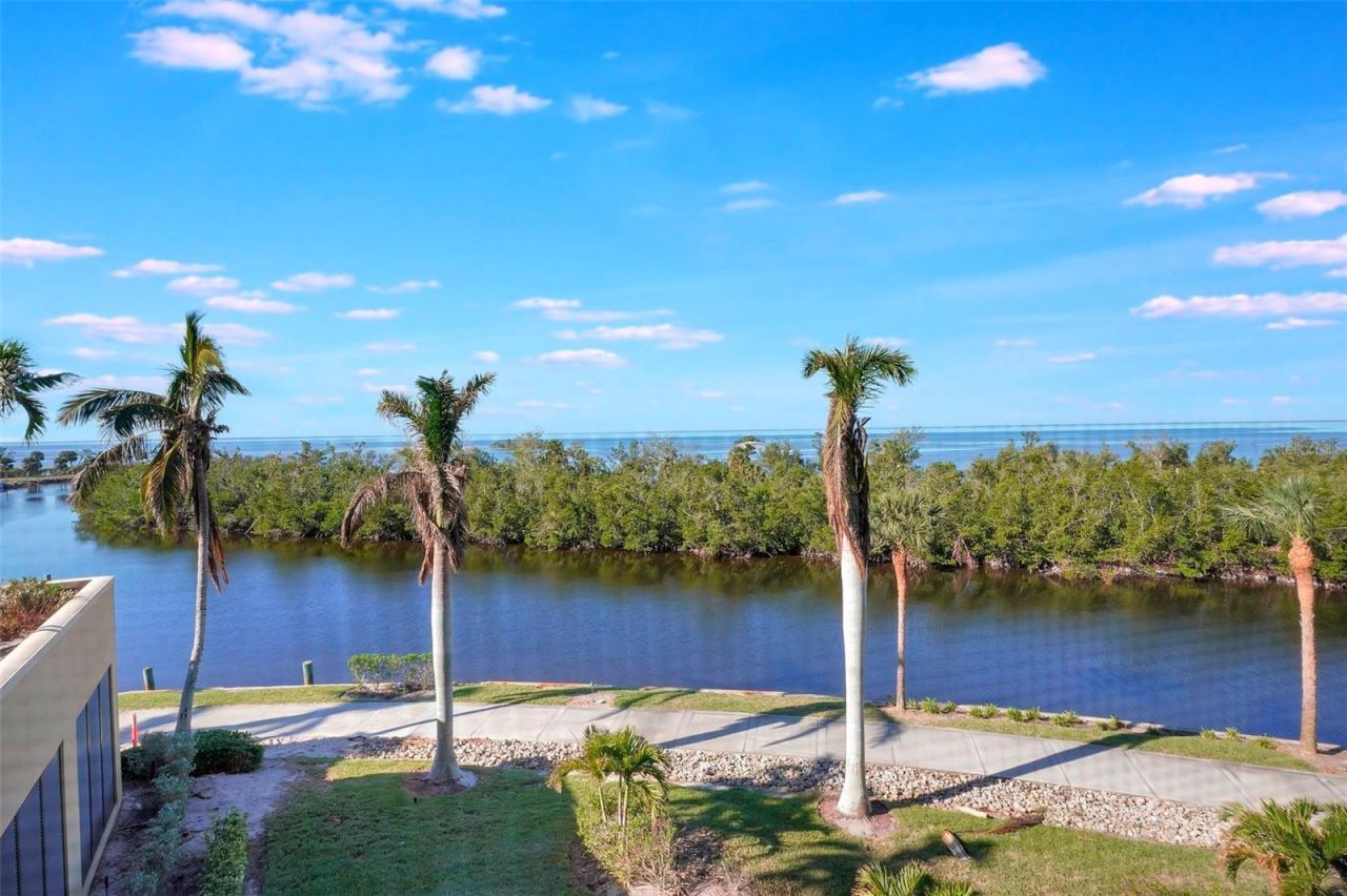 3321 Sunset Key Circle, Unit 204, Punta Gorda, FL 33955 Photo