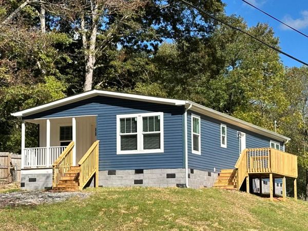 6626 Collins Lane, Knoxville, TN 37918