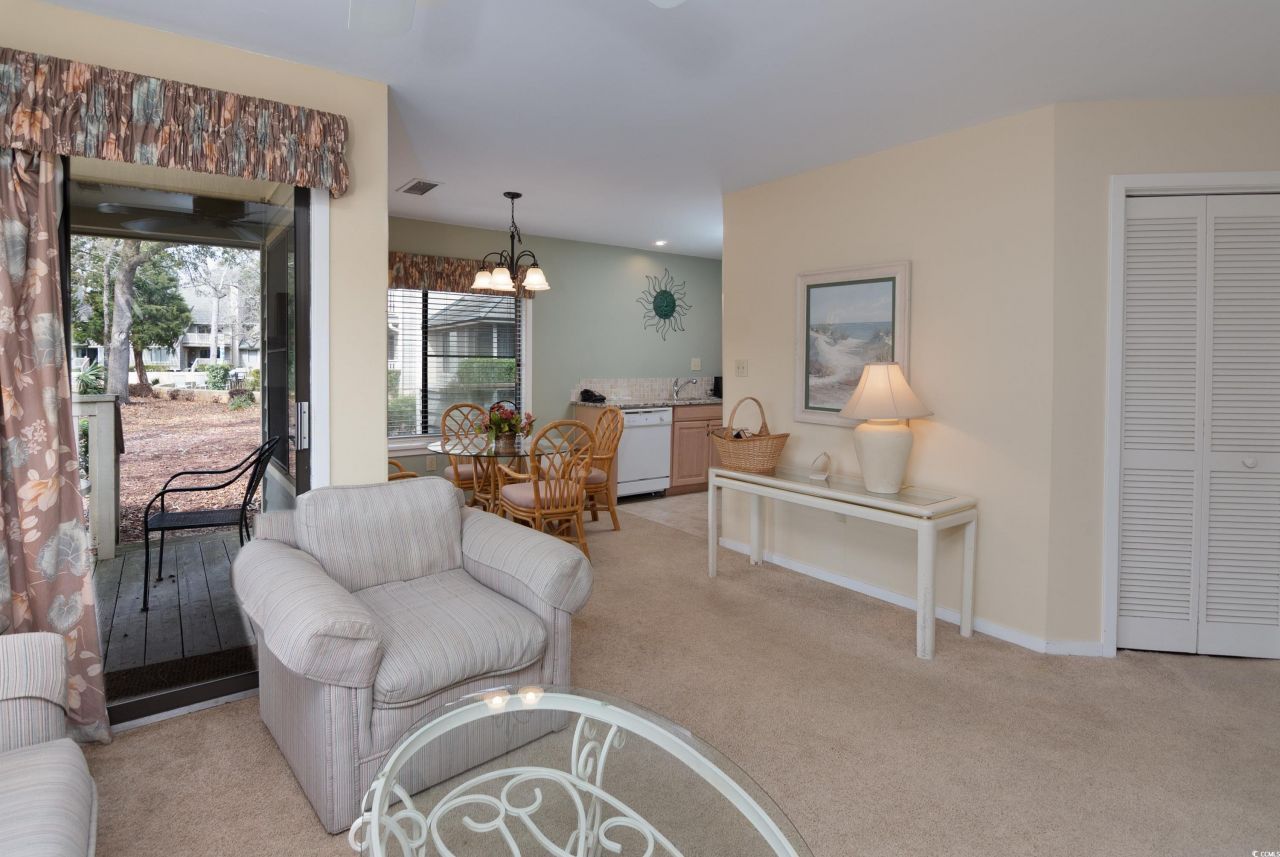 141 Hartland Dr. Photo 10