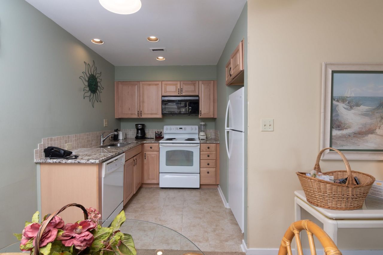 141 Hartland Dr. Photo 16