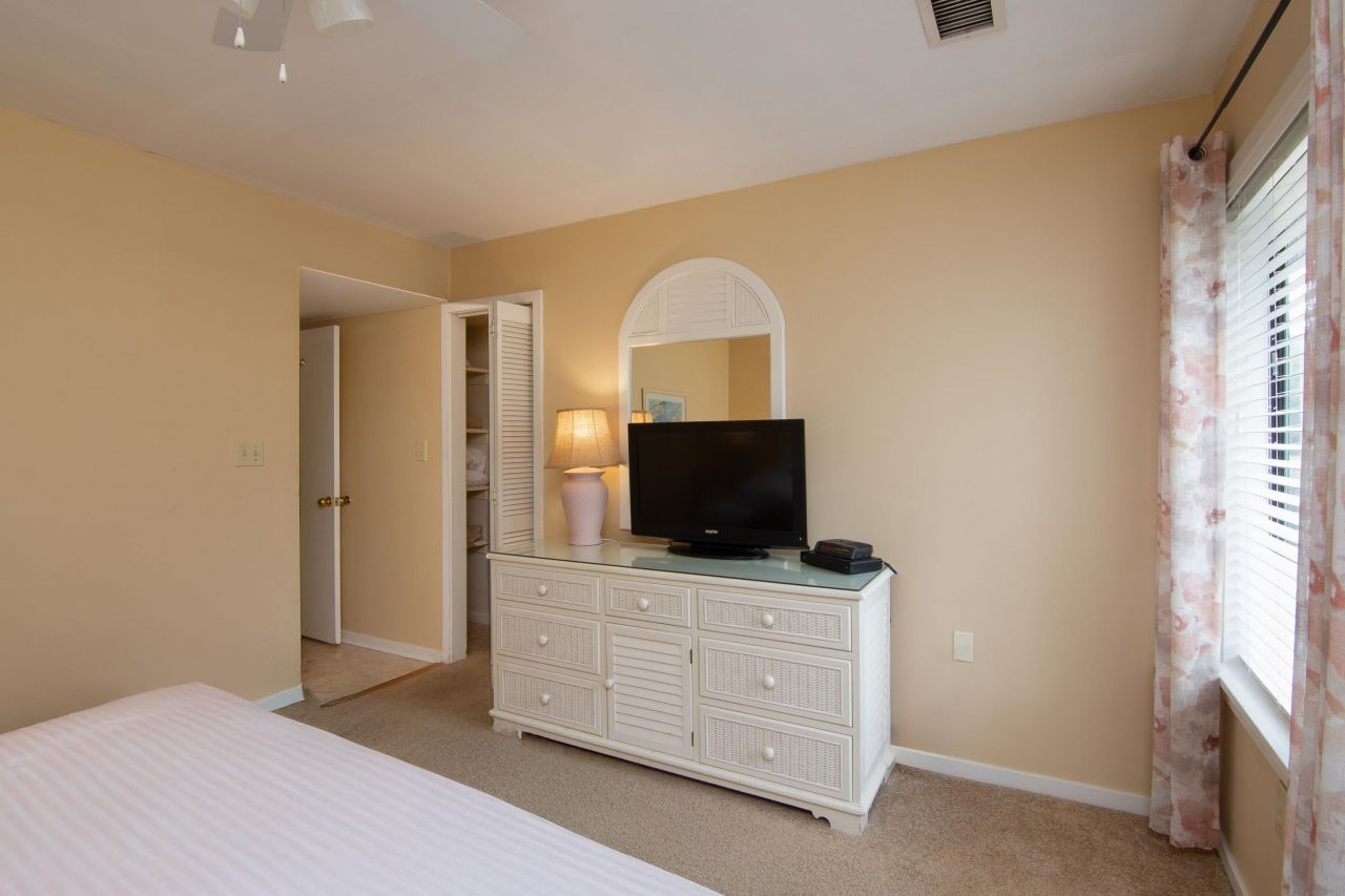 141 Hartland Dr. Photo 22