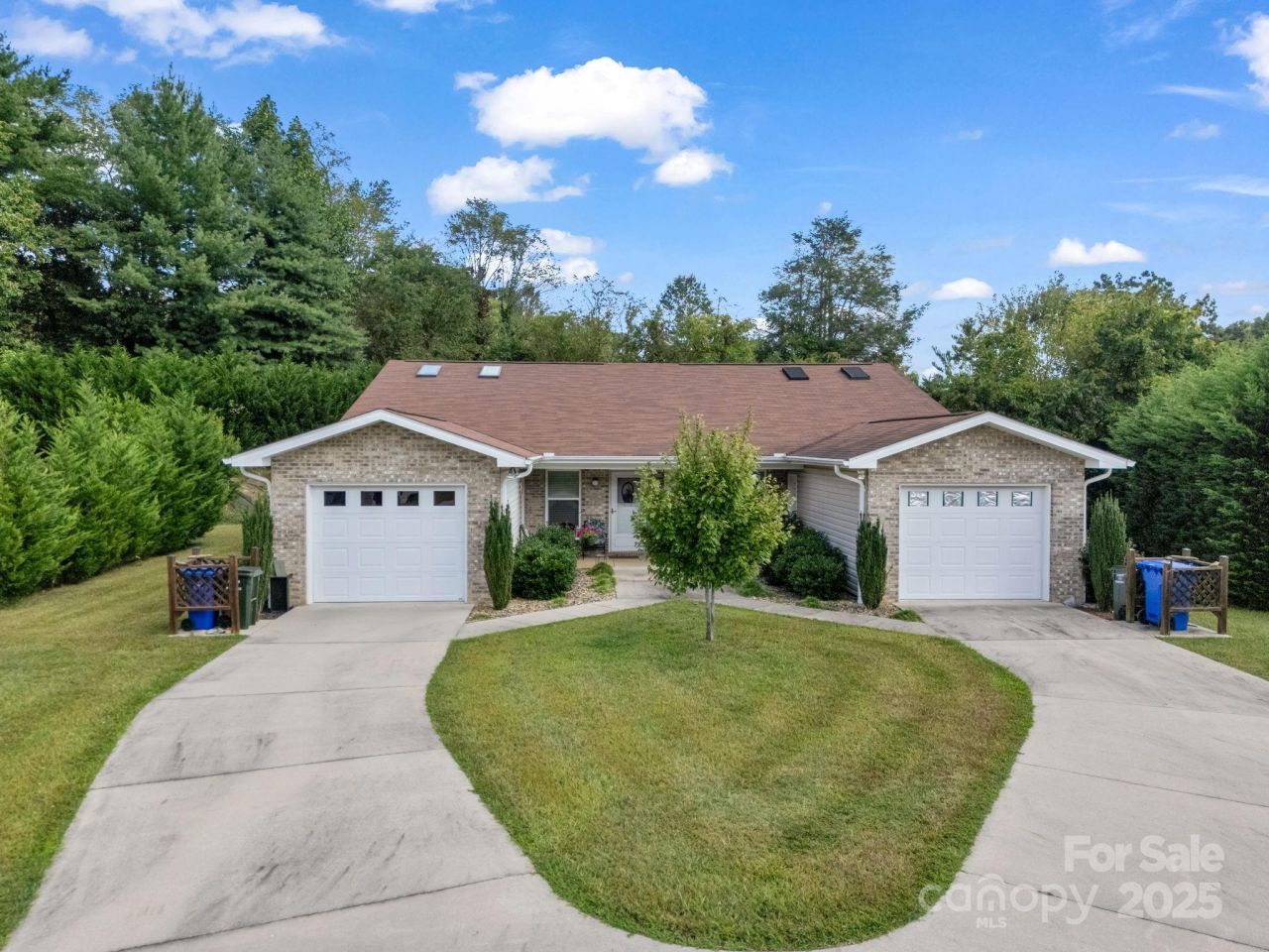 14 Cornerstone Way, Hendersonville, NC 28791 Main Photo