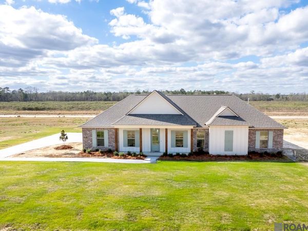 24167 Red Tail Lane, Denham Springs, LA 70726