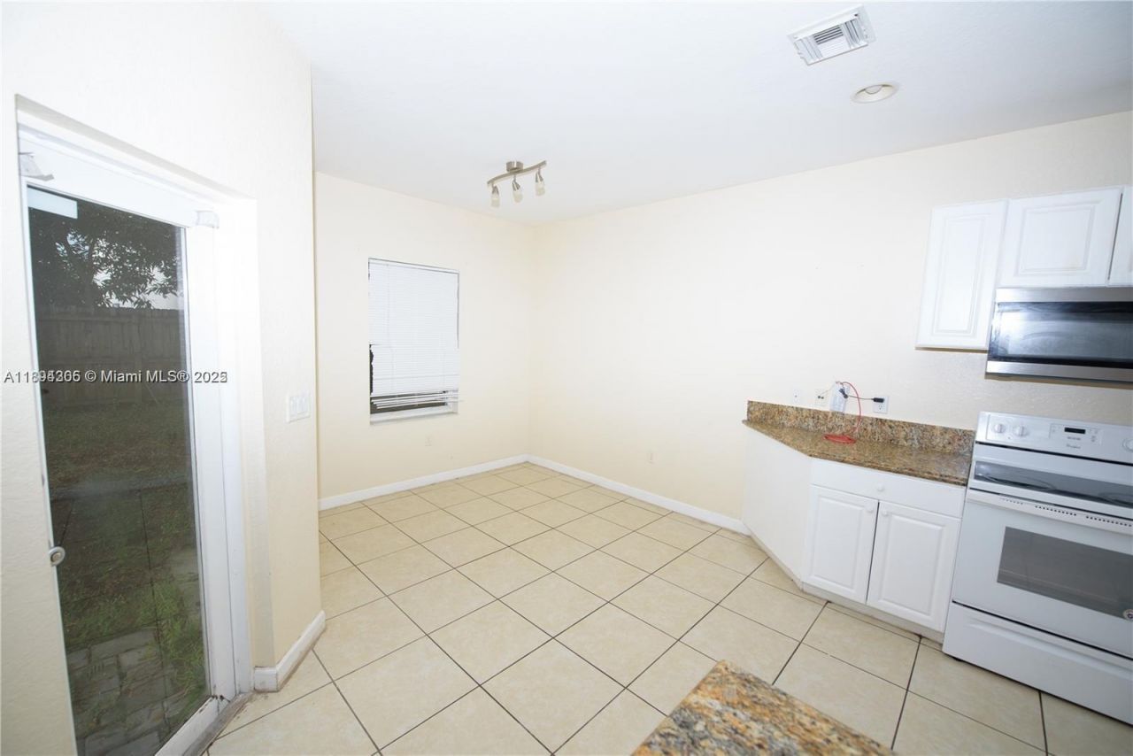 174 NE 32nd Ter, Unit 174, Homestead, FL 33033 Photo