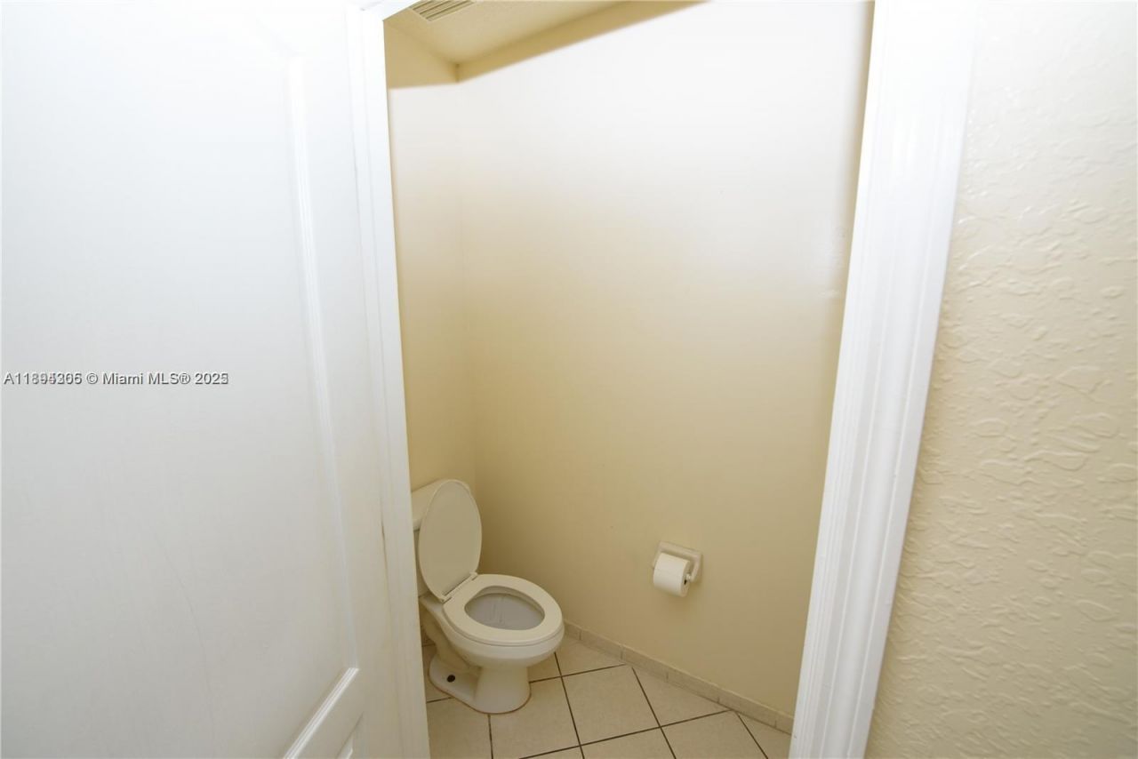 174 NE 32nd Ter, Unit 174, Homestead, FL 33033 Photo