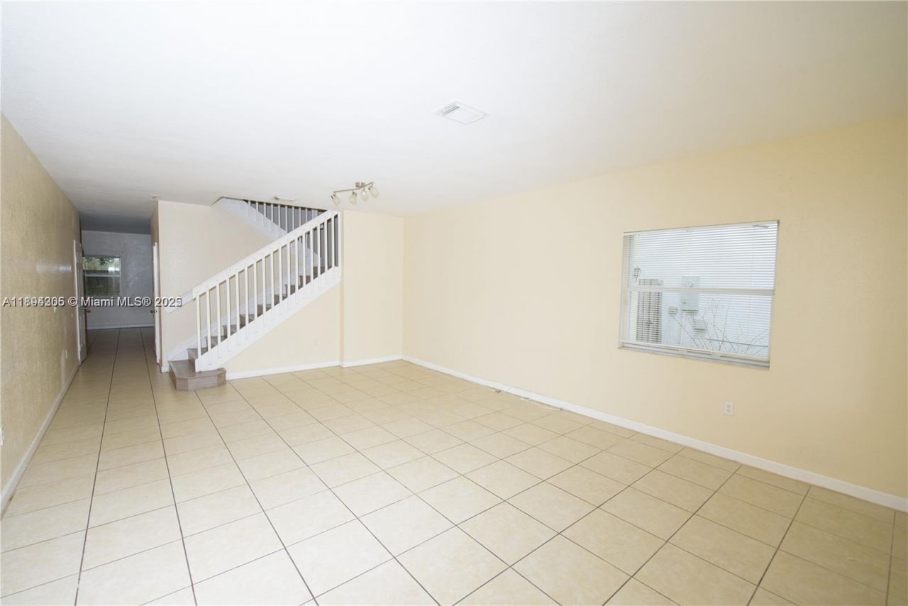 174 NE 32nd Ter, Unit 174, Homestead, FL 33033 Photo