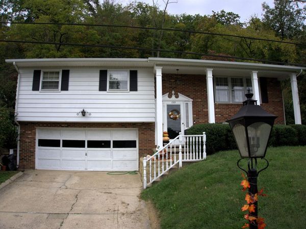 135 Westview Avenue, Huntington, WV 25701