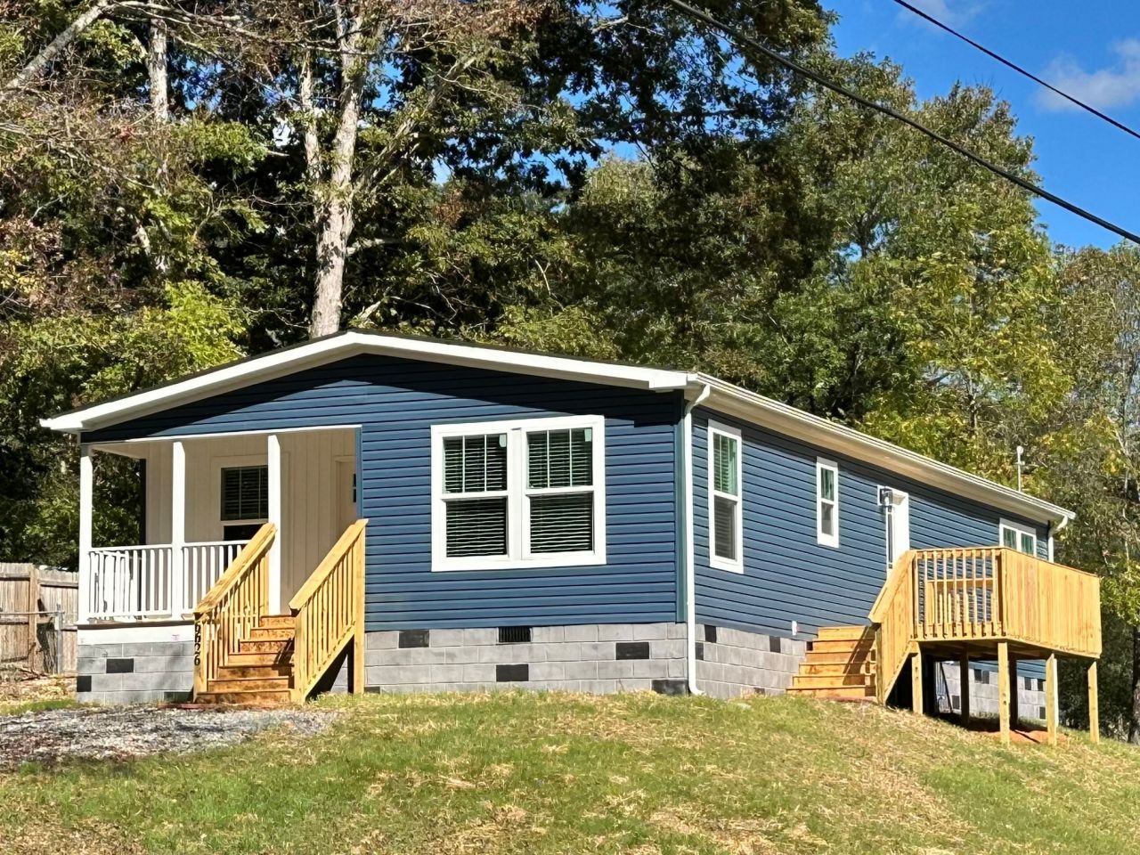 6626 Collins Ln, Knoxville, TN 37918 Main Photo