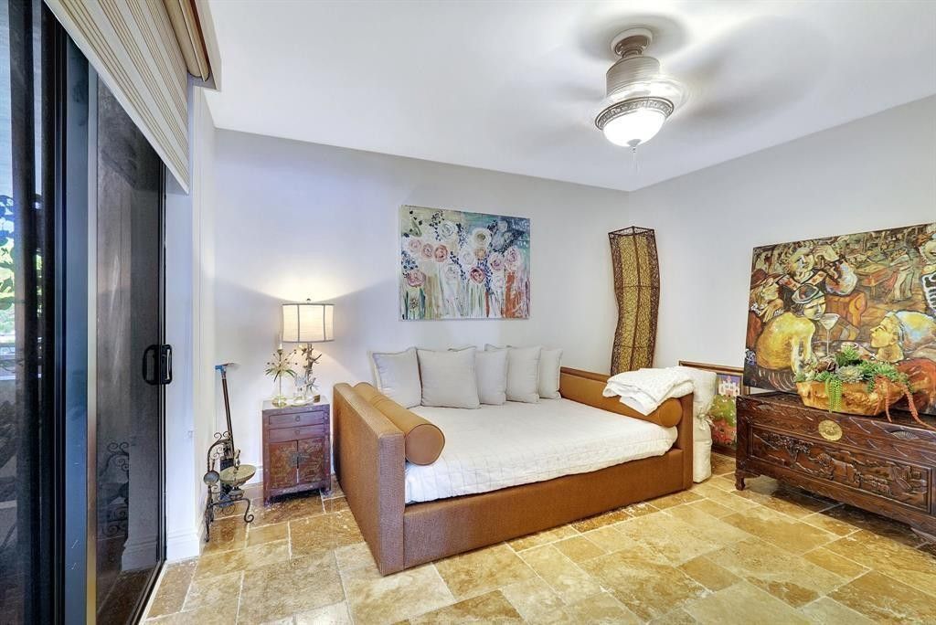 2300 Diana, Unit 203, Hallandale Beach, FL 33009 Photo