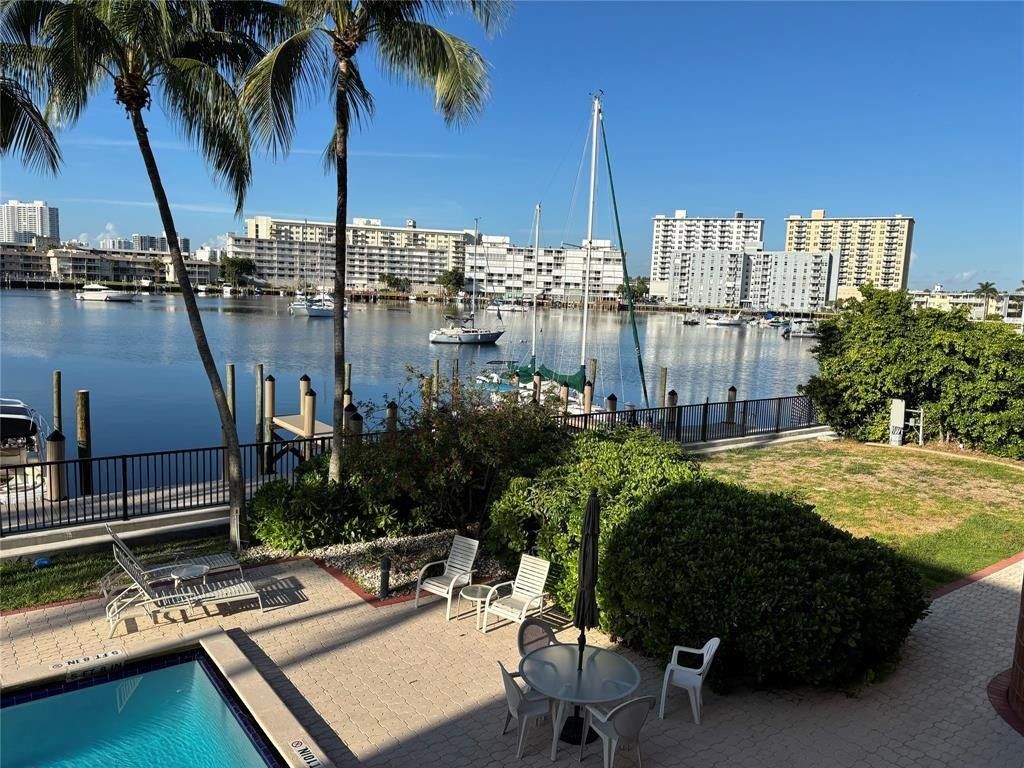 2300 Diana, Unit 203, Hallandale Beach, FL 33009 Photo