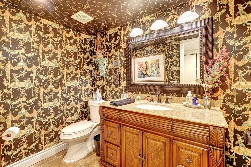 2300 Diana, Unit 203, Hallandale Beach, FL 33009 Photo