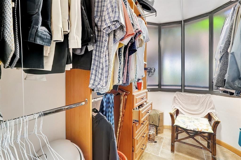 2300 Diana, Unit 203, Hallandale Beach, FL 33009 Photo