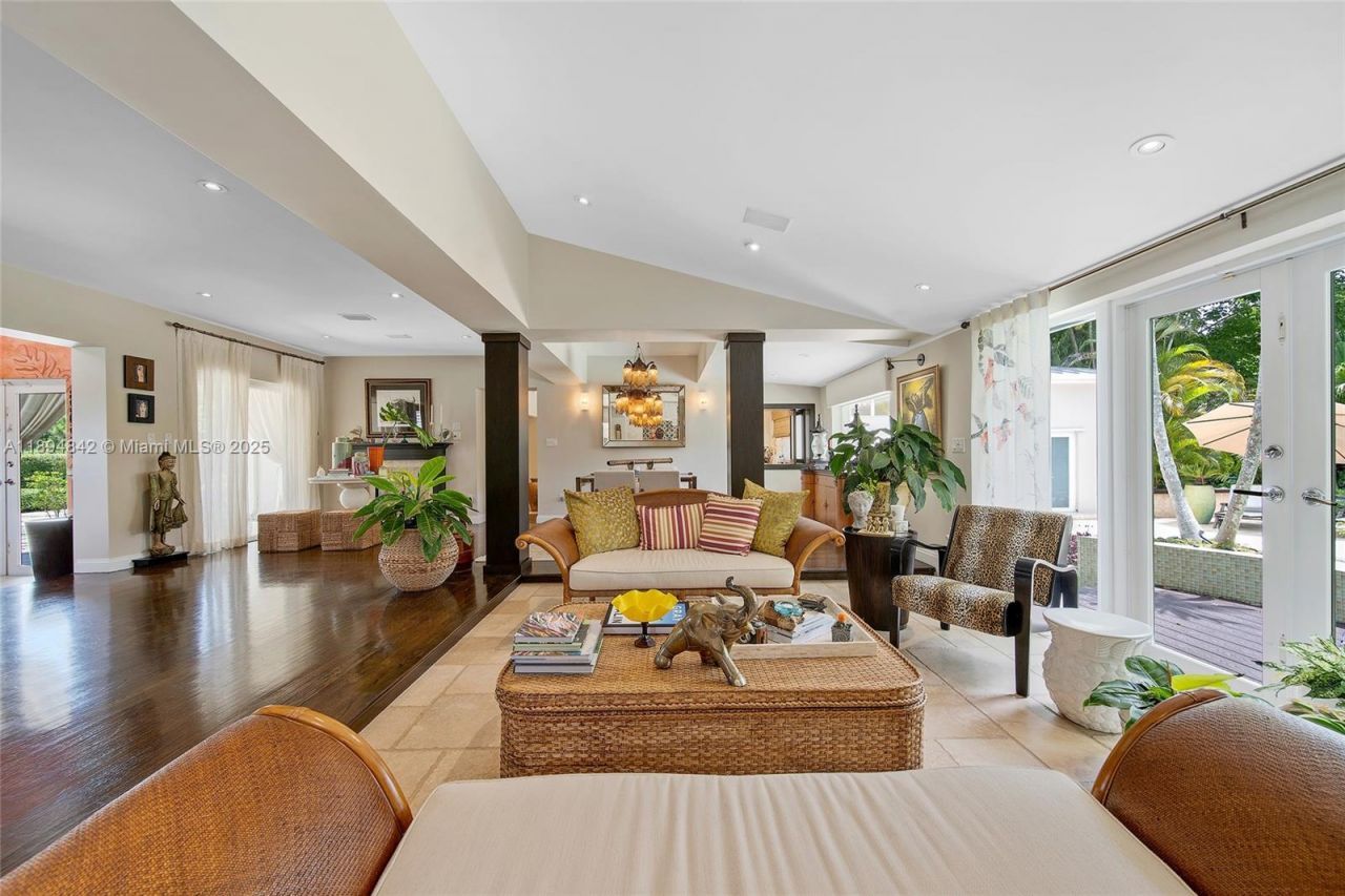 6645 SW 73rd Ct, Miami, FL 33143 Photo