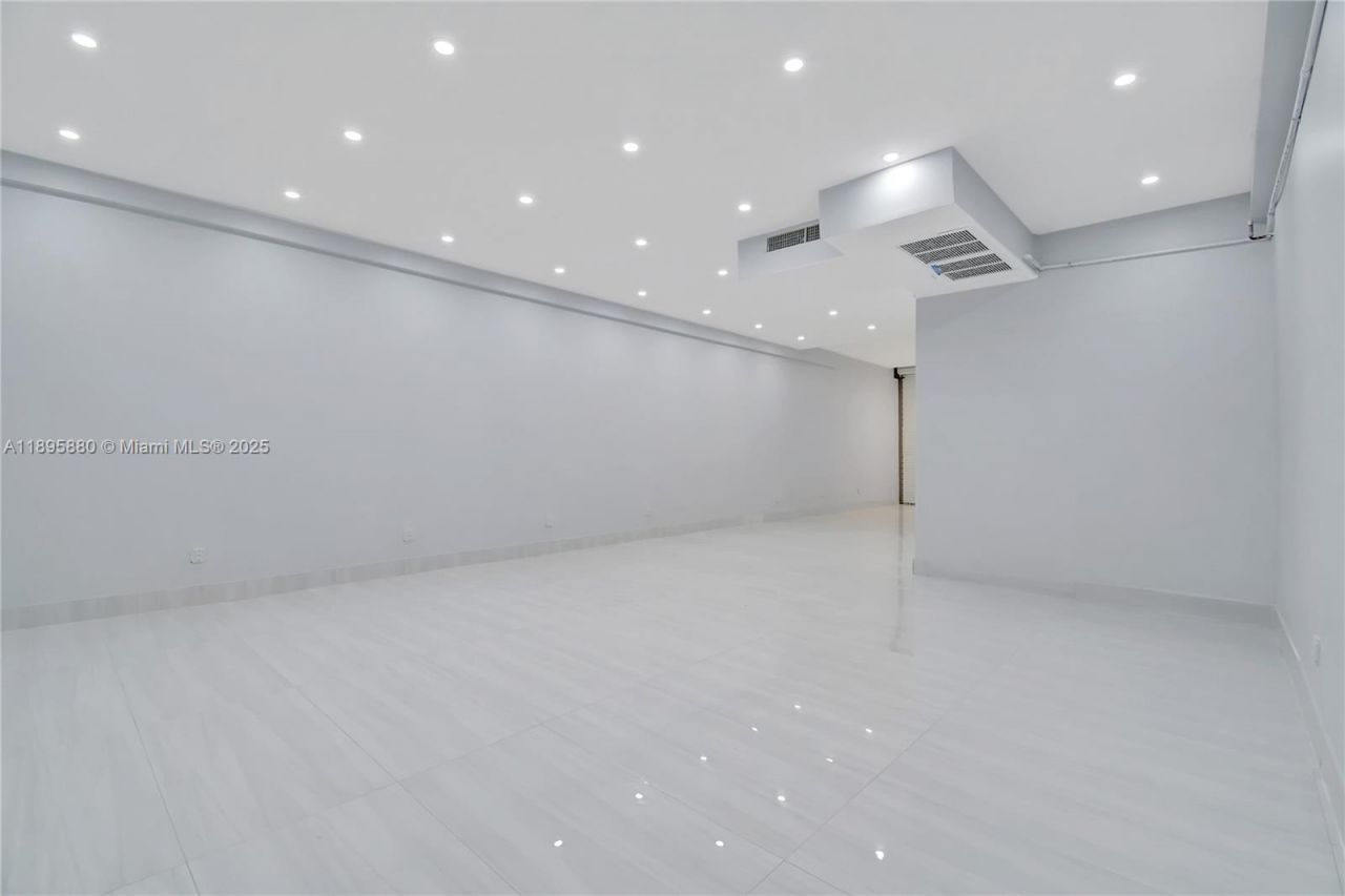 20129 NE 16th Pl, Unit 20129, Miami, FL 33179 Photo