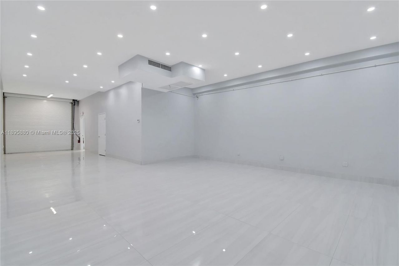 20129 NE 16th Pl, Unit 20129, Miami, FL 33179 Photo