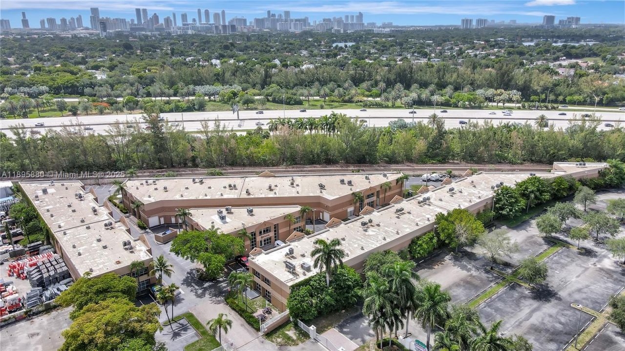 20129 NE 16th Pl, Unit 20129, Miami, FL 33179 Photo