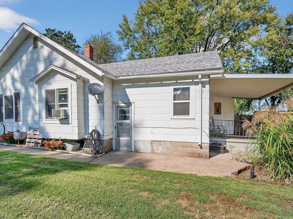 306 NW 2nd Street, Melcher Dallas, IA 50163