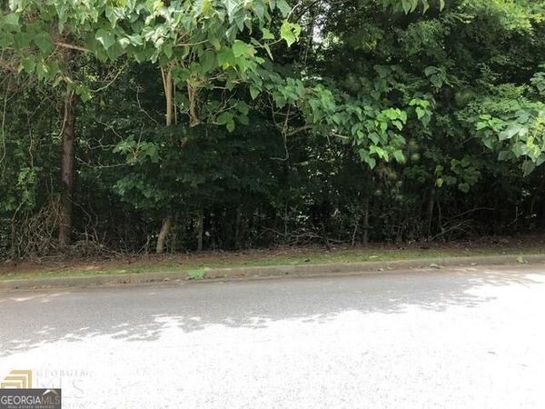 4215 Sandstone Shores Drive, Lithonia, GA 30038