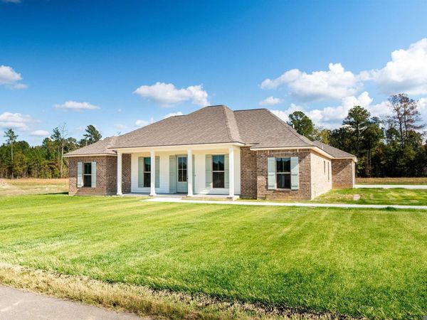 24162 Red Tail Lane, Denham Springs, LA 70726
