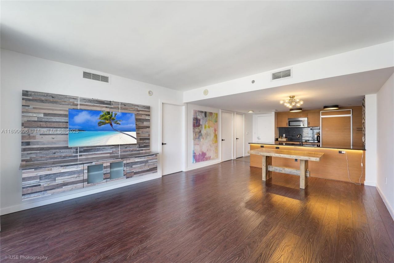 50 Biscayne Blvd, Unit 4311, Miami, FL 33132 Photo