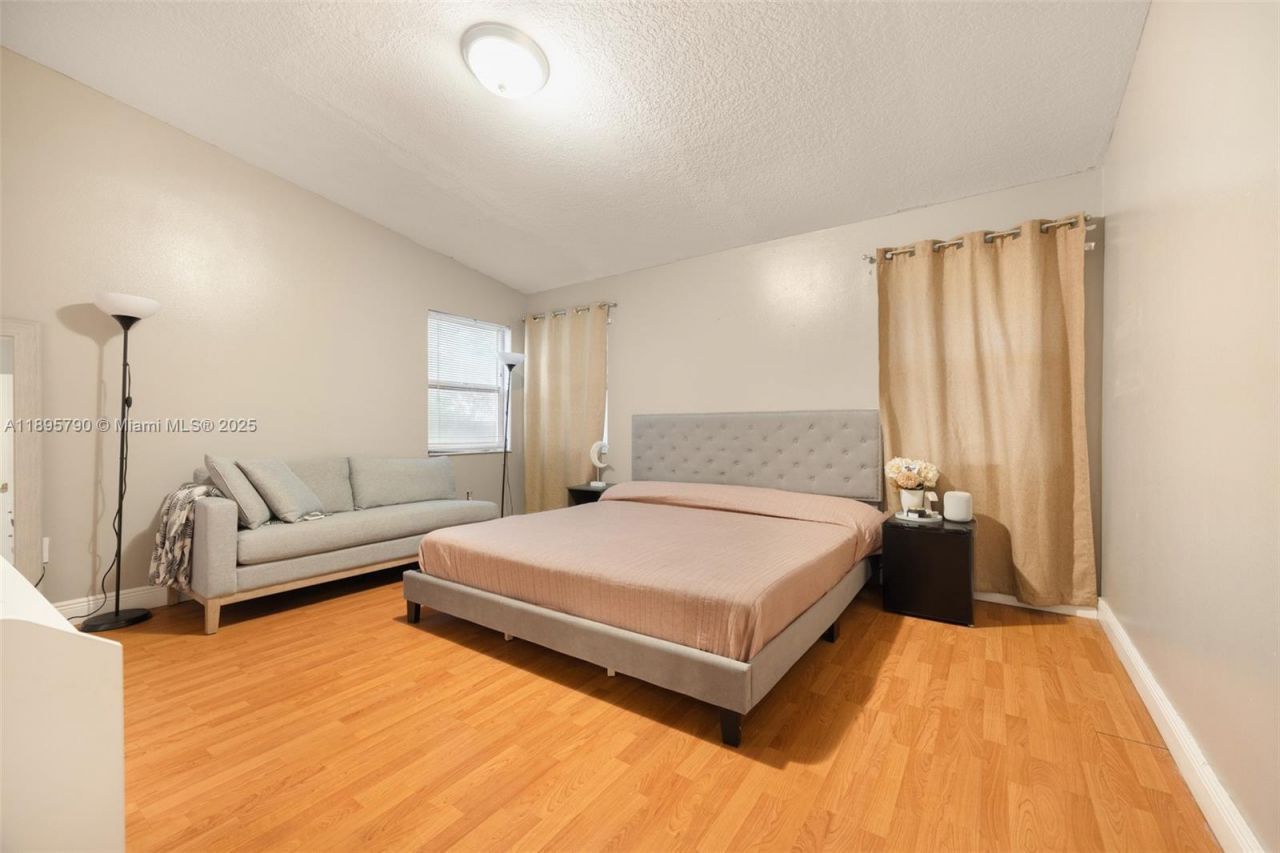 9730 SW 219th St, Cutler Bay, FL 33190 Photo