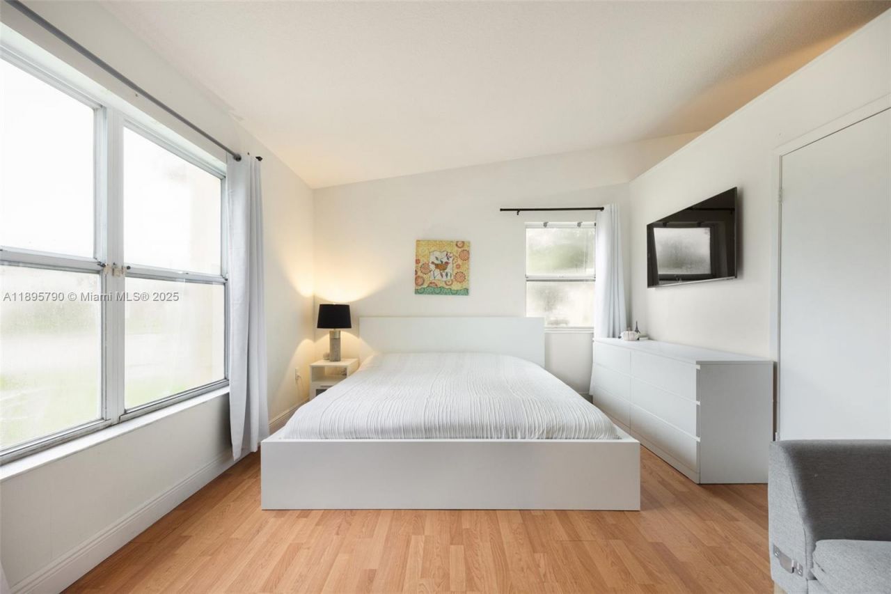 9730 SW 219th St, Cutler Bay, FL 33190 Photo