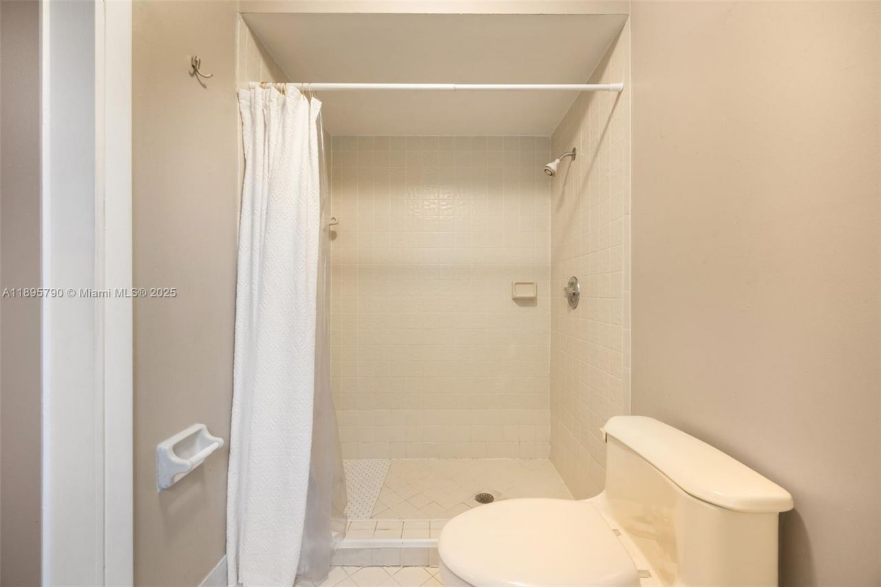 9730 SW 219th St, Cutler Bay, FL 33190 Photo