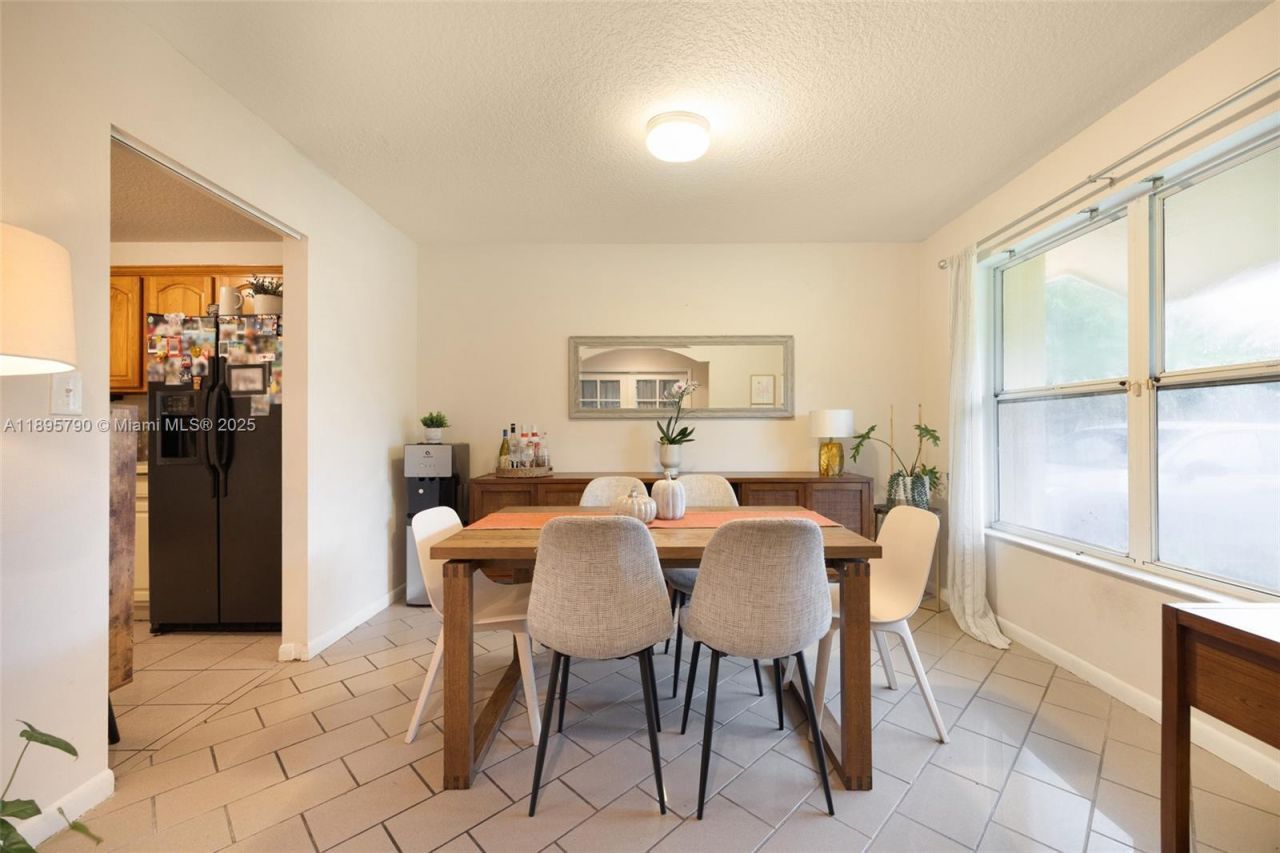 9730 SW 219th St, Cutler Bay, FL 33190 Photo