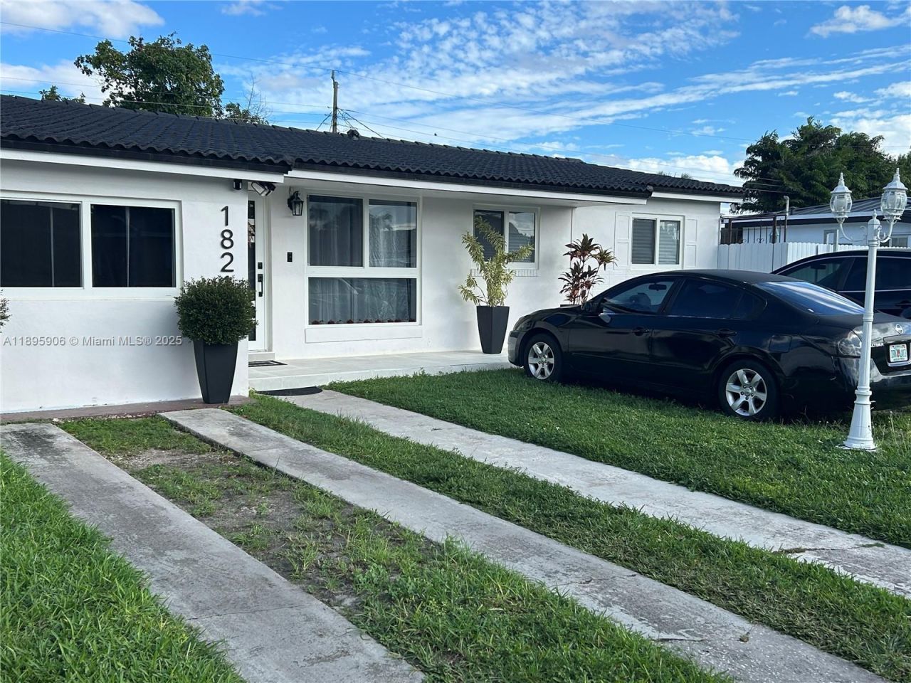 1821 SW 92nd Pl, Miami, FL 33165 Photo