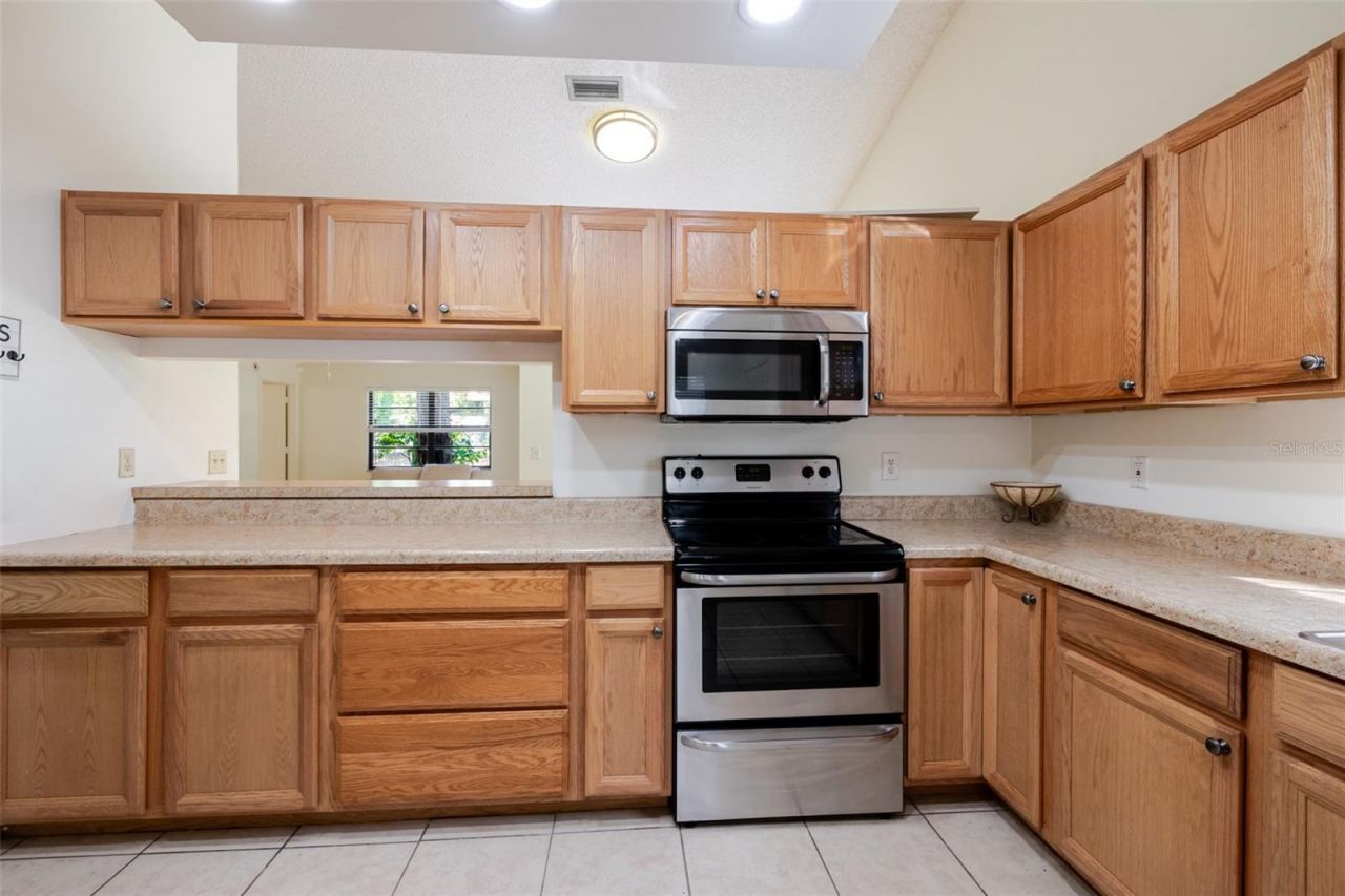 5021 Barrington Circle, Unit 302, Sarasota, FL 34234 Photo