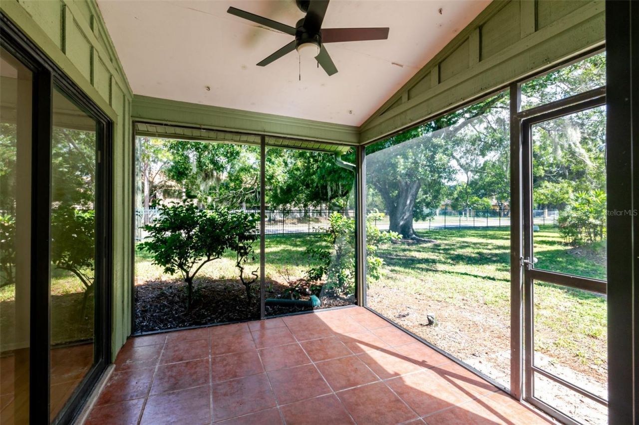5021 Barrington Circle, Unit 302, Sarasota, FL 34234 Photo