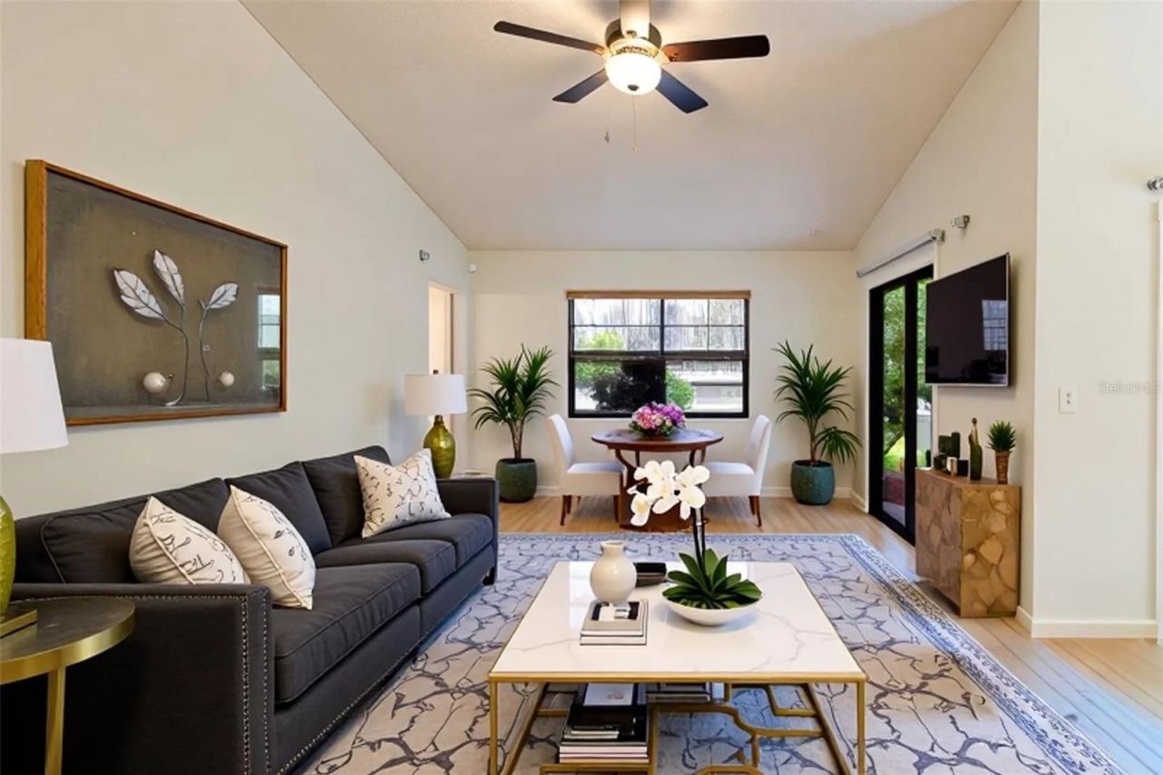 5021 Barrington Circle, Unit 302, Sarasota, FL 34234 Photo