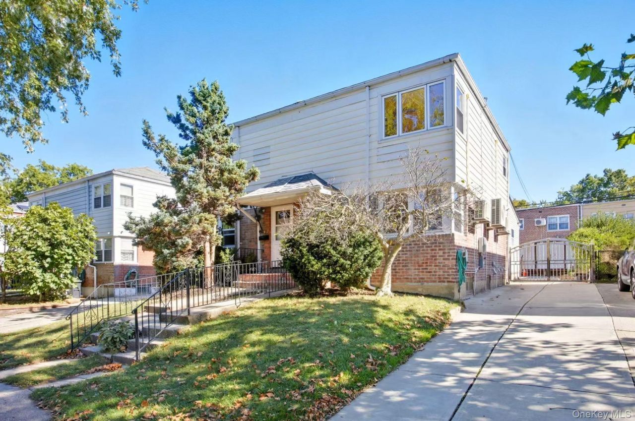 6739 197th Street, Fresh Meadows, NY 11365 Main Photo