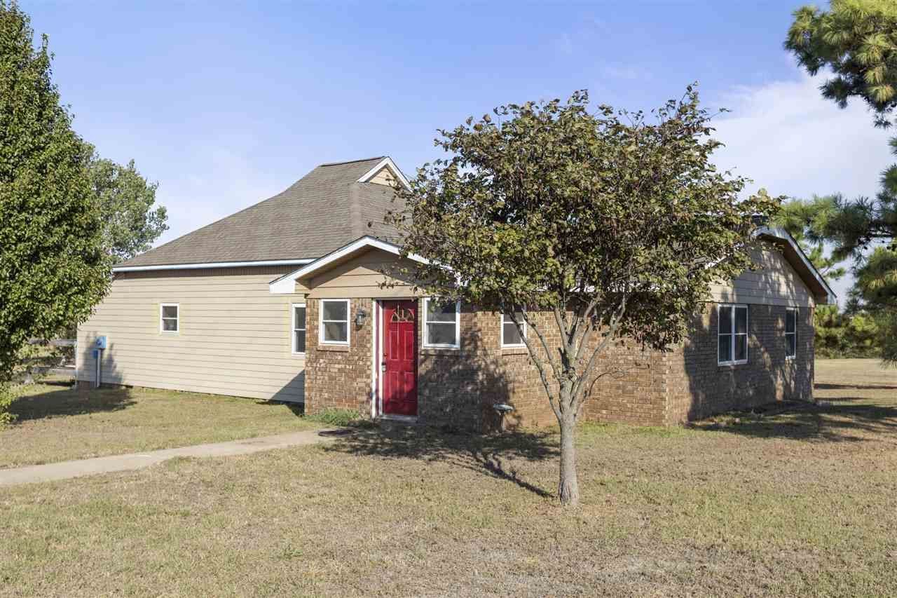 10414 N Rose Rd, Glencoe, OK 74032 Main Photo