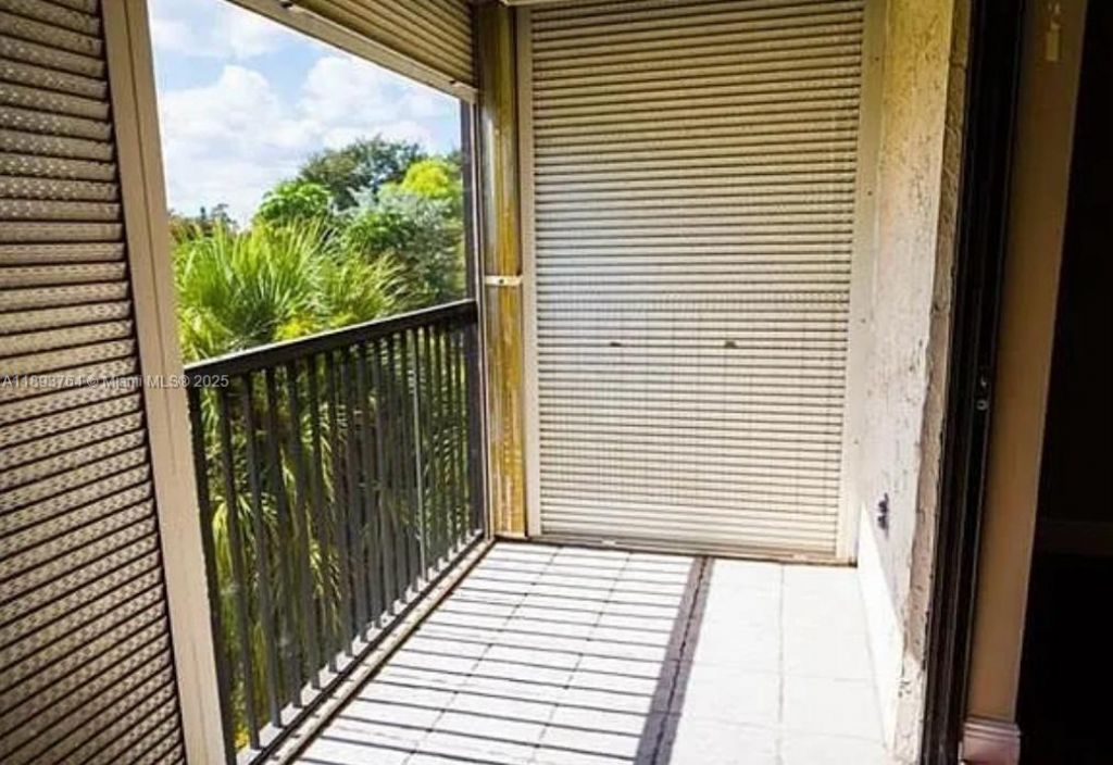 5570 NW 44th St, Unit 312A, Lauderhill, FL 33319 Photo