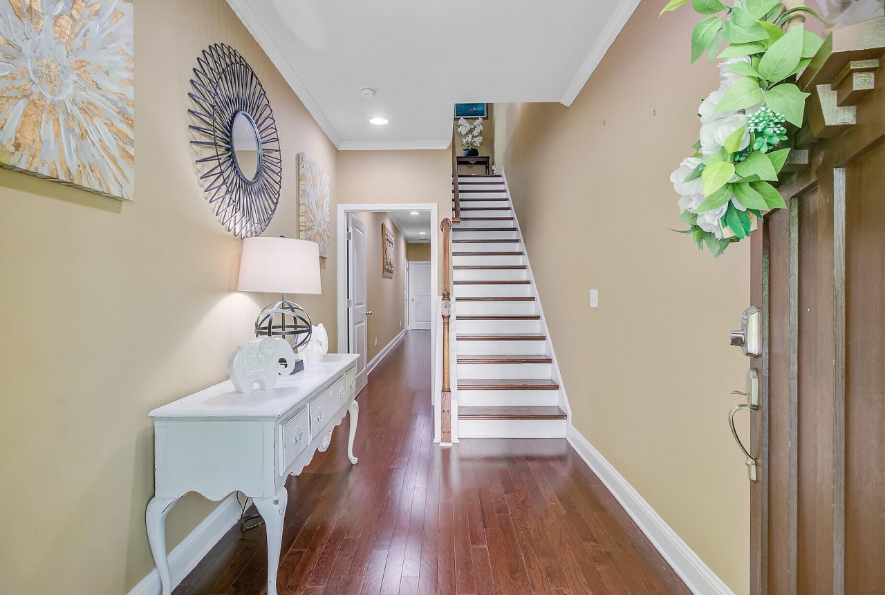 1215 Dingle Road Photo 4