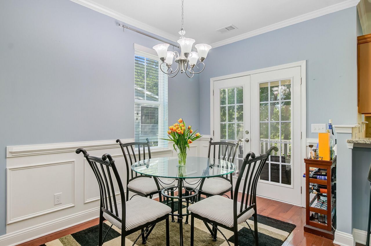 1215 Dingle Road Photo 9