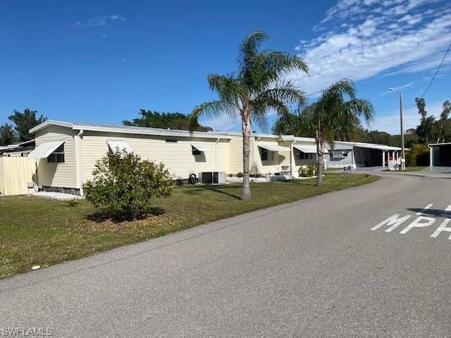 2727 Indianwood Dr, North Fort Myers, FL 33917 Photo